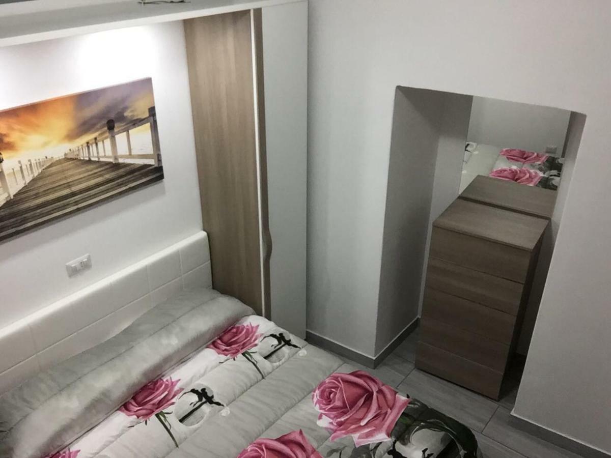Alloggio Tulipano Apartment Acerra Екстериор снимка